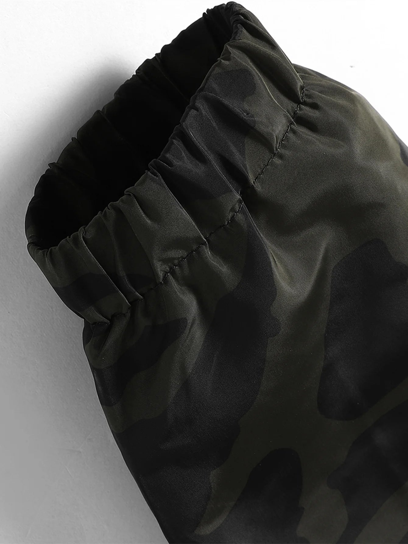 Men’s Hooded Camouflage Jacket – Casual Streetwear Camo Coat for , Sports & Everyday Style